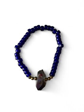 Blue Beaded Bracelet with Dark Crystal Accent